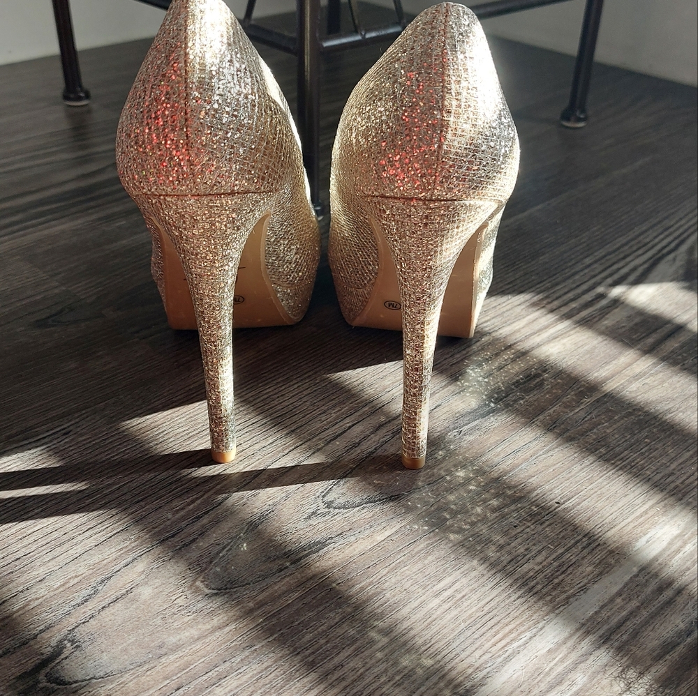 Chinese Laundry Glitter High Heels Gold Champagne Sparkle